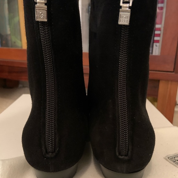 COPY - Toteme Suede Ankle Boot - Picture 4 of 8